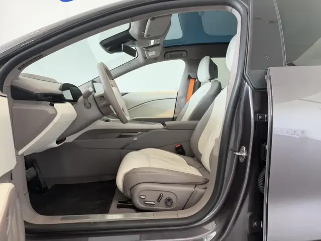 ZEEKR 007GT 2025