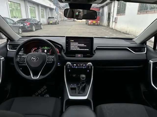 TOYOTA RAV4 2021