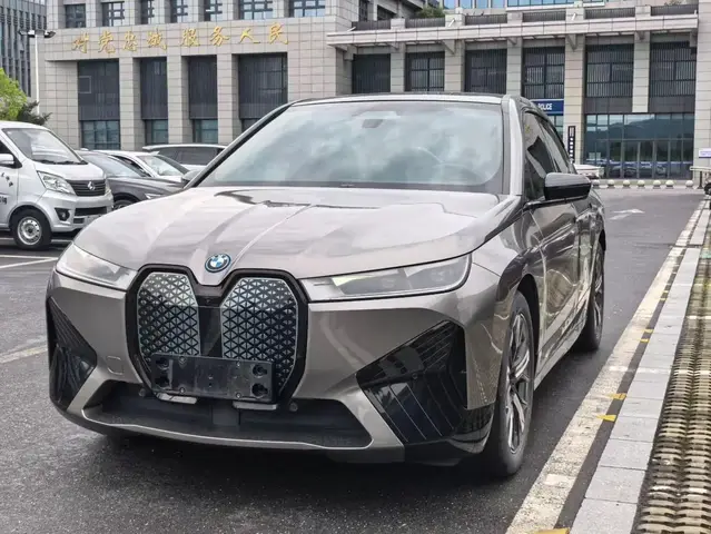 BMW IX 2023
