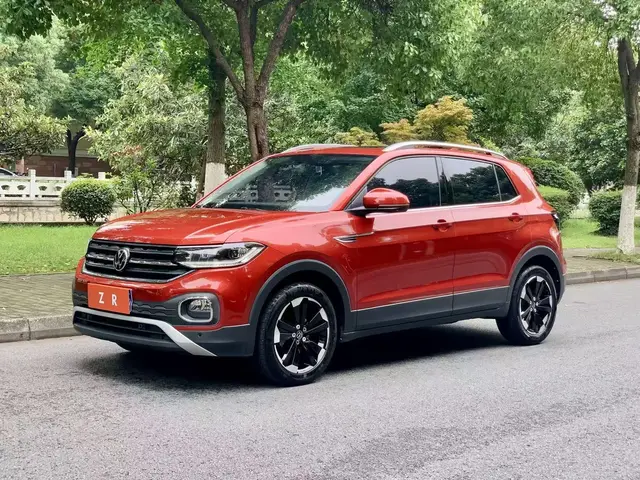 VOLKSWAGEN T-CROSS 2021