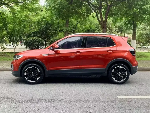 VOLKSWAGEN T-CROSS 2021
