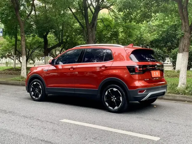 VOLKSWAGEN T-CROSS 2021