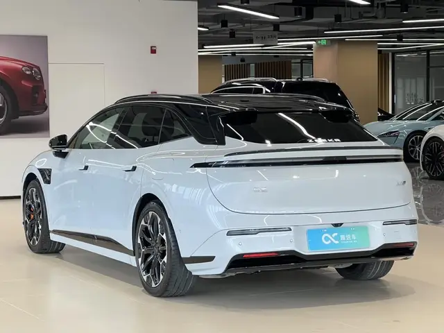 ZEEKR 007GT 2025