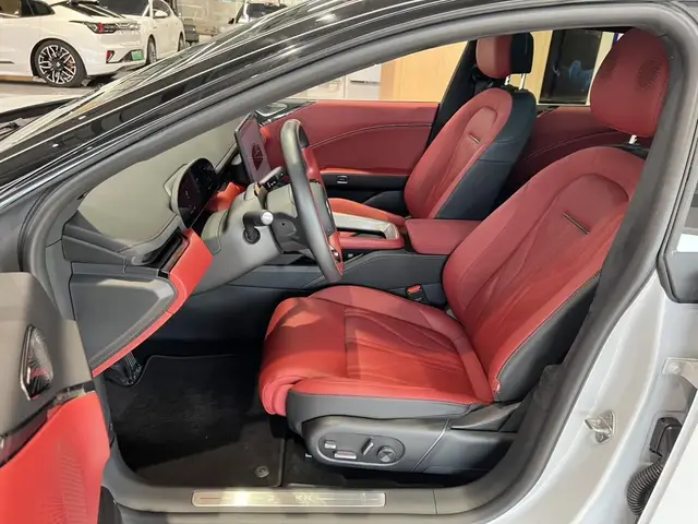 ZEEKR 007GT 2025