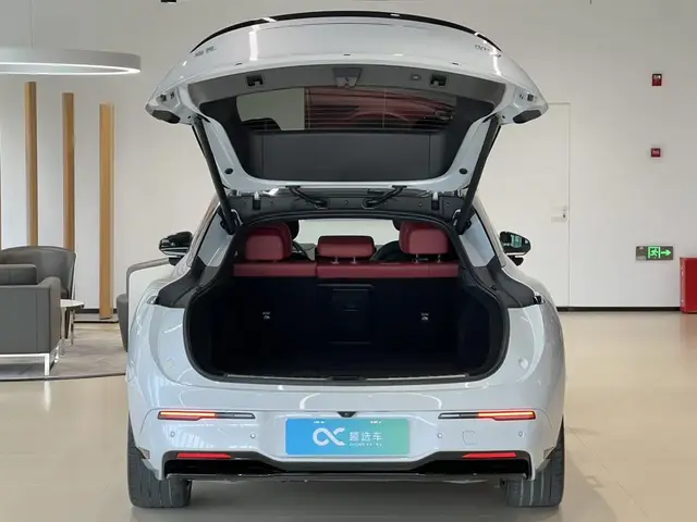ZEEKR 007GT 2025