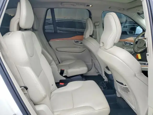 VOLVO XC90 T6 MOMENTUM 2022