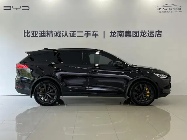 BYD TANG DM 215KM 4WD 2023