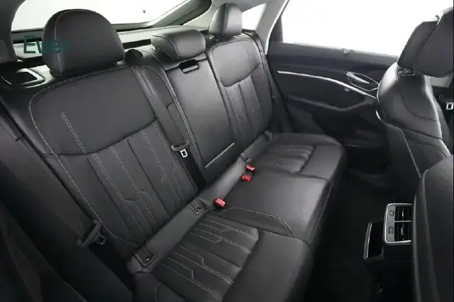 AUDI E-TRON R-DYNAMIC LUXURY EDITION 2021