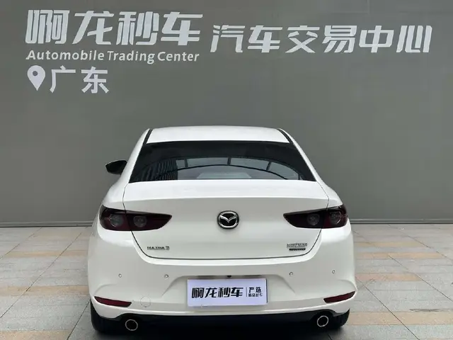 MAZDA 3 AXELA 2 2023