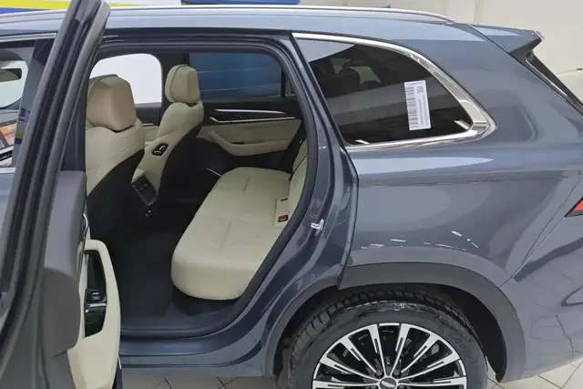 GEELY XINGYUE L FLAGSHIP (МАКСИМАЛЬНАЯ) 2025