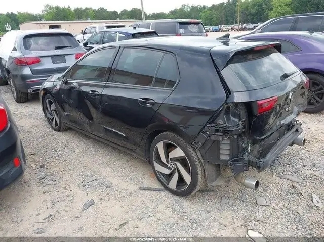VOLKSWAGEN GOLF SE 2023