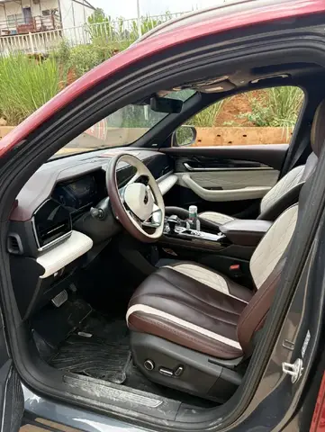 GEELY MONJARO 2022