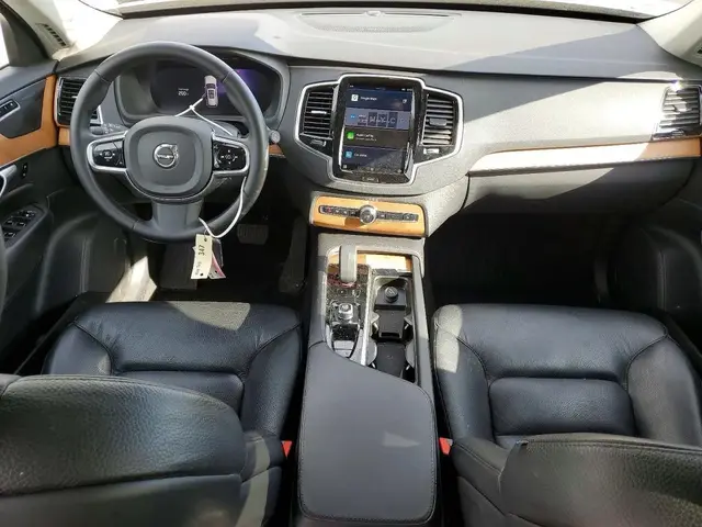 VOLVO XC90 2023