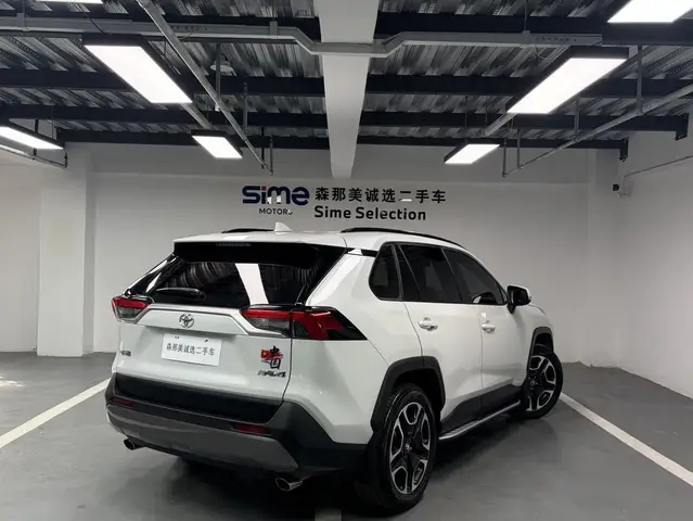 TOYOTA RAV4 PREMIUM 2022
