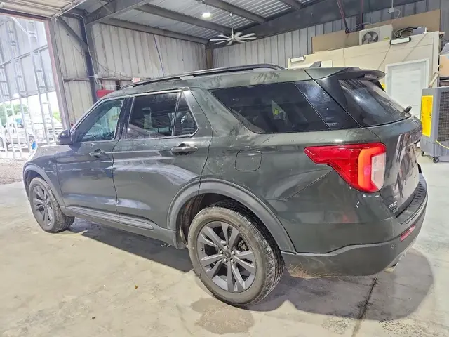 FORD EXPLORER XLT 2022
