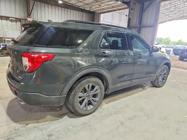 FORD EXPLORER XLT 2022