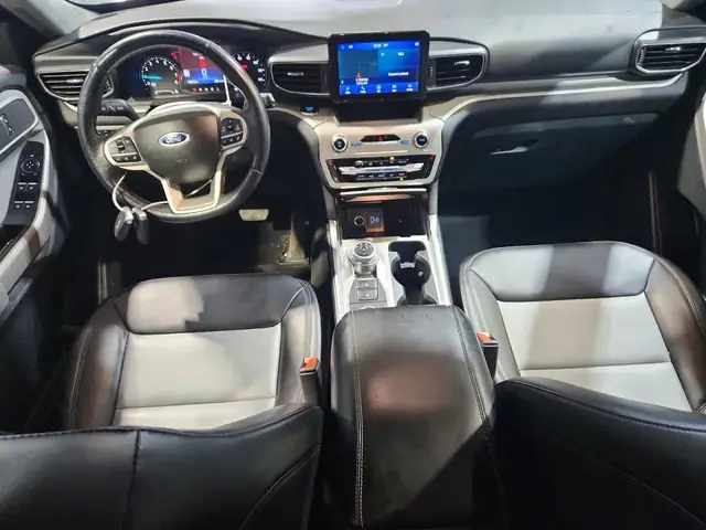 FORD EXPLORER XLT 2022