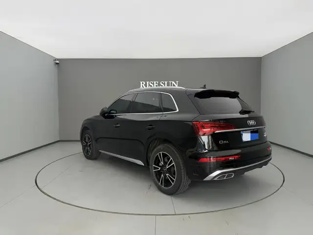 AUDI Q5L 2022