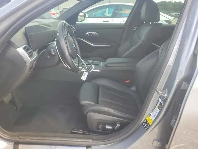 BMW 330XI - 2023
