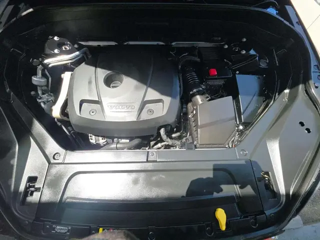 VOLVO XC90 T6 MOMENTUM 7-PASSENGER 2022
