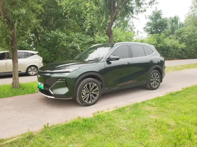 GEELY GALAXY STARSHIP EM-I МАКСИМАЛЬНАЯ 2025