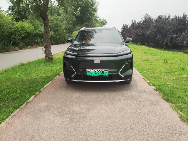 GEELY GALAXY STARSHIP EM-I МАКСИМАЛЬНАЯ 2025