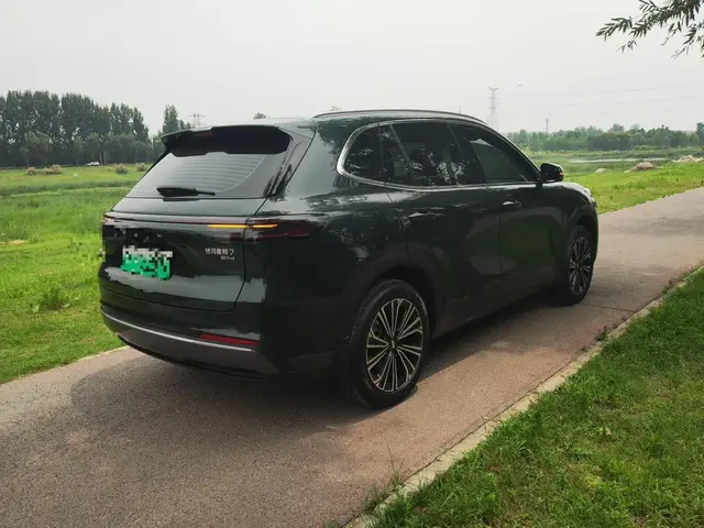 GEELY GALAXY STARSHIP EM-I МАКСИМАЛЬНАЯ 2025