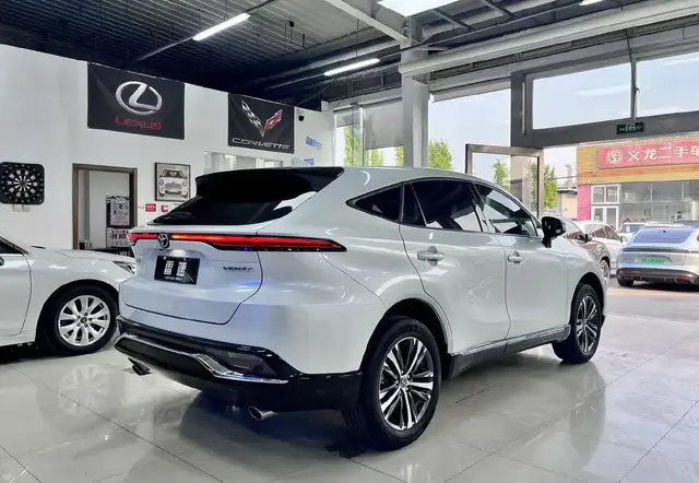 TOYOTA VENZA LUXURY 2022