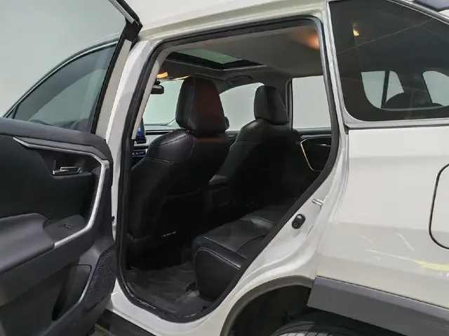 TOYOTA RAV4 2021