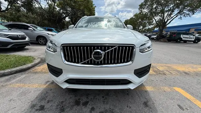 VOLVO XC90 T6 MOMENTUM 7-PASSENGER 2020