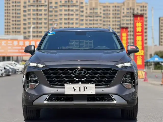 HYUNDAI SANTA FE TRAVELER 380T 2023