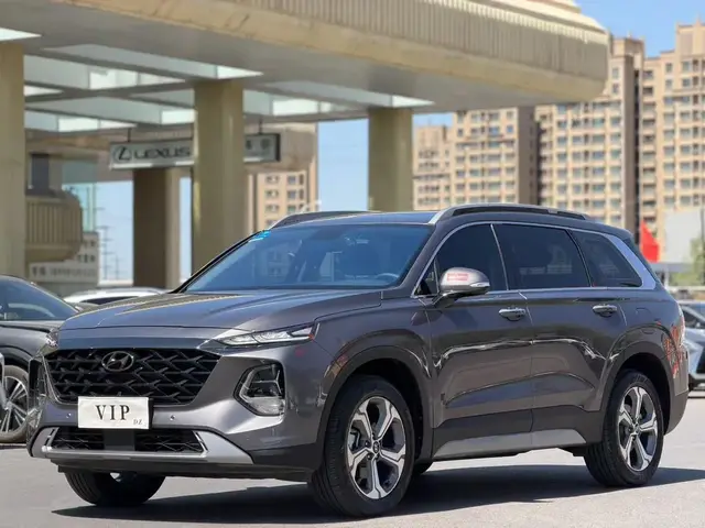 HYUNDAI SANTA FE TRAVELER 380T 2023