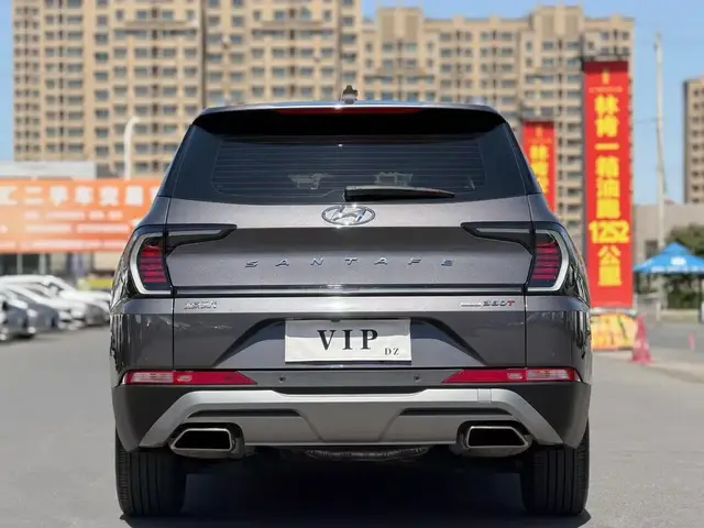 HYUNDAI SANTA FE TRAVELER 380T 2023