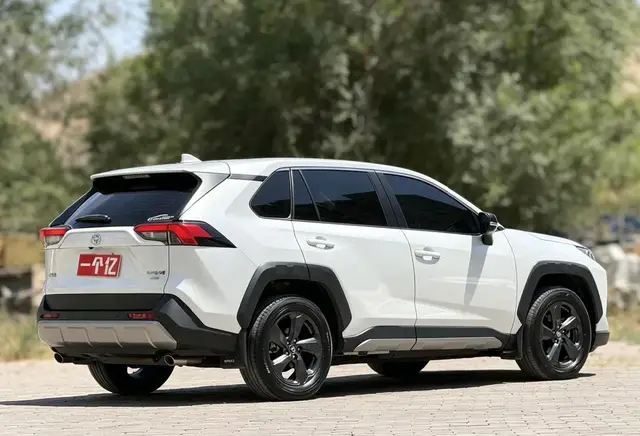 TOYOTA RAV4 2022