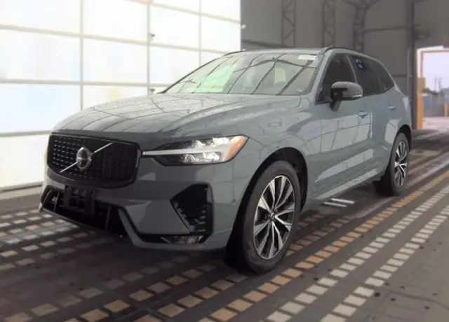 VOLVO XC60 B5 PLUS DARK 2022