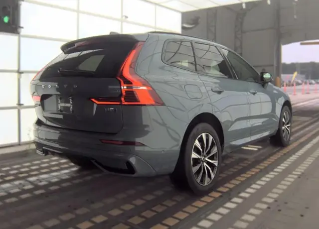 VOLVO XC60 B5 PLUS DARK 2022