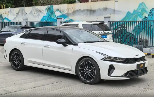 KIA K5 2021