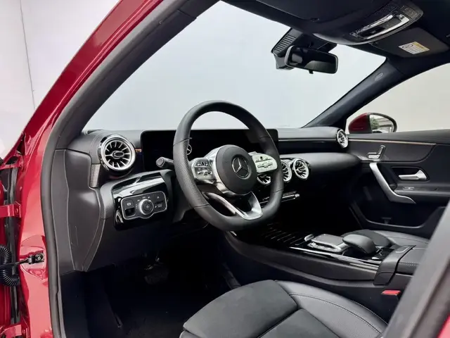 MERCEDES-BENZ A-CLASS A 200 L 2023