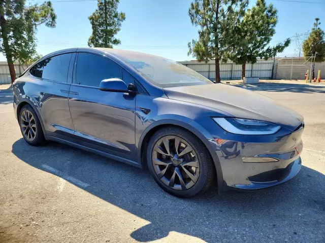TESLA MODEL X 2023