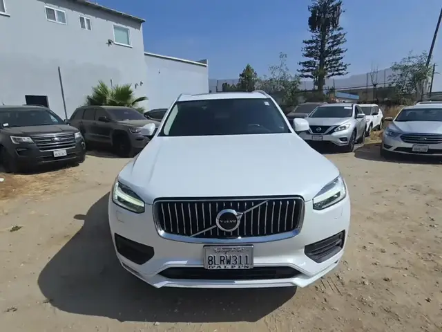 VOLVO XC90 T6 MOMENTUM 6-PASSENGER 2019