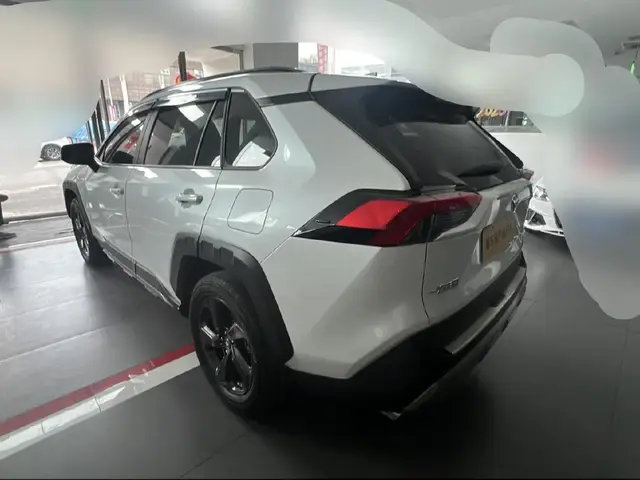TOYOTA RAV4 2022
