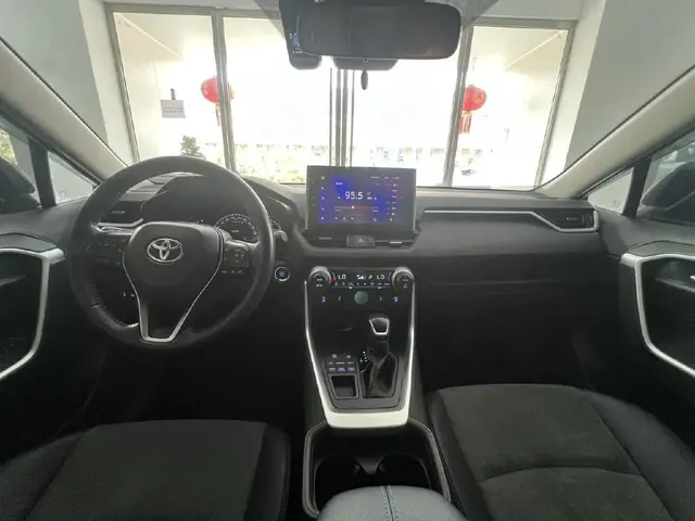 TOYOTA RAV4 2022