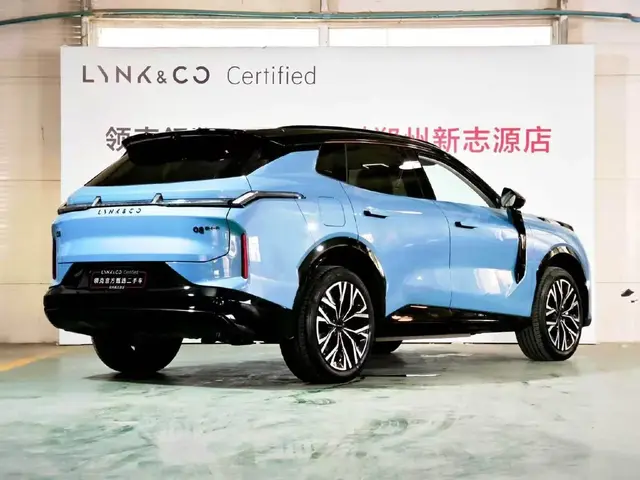 LYNK & CO 08 EM-P 2026