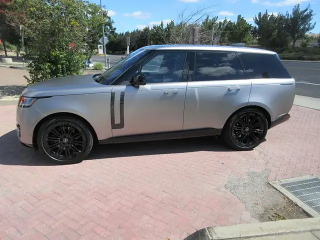 LAND ROVER ROVER RANGE ROVER SE 2023