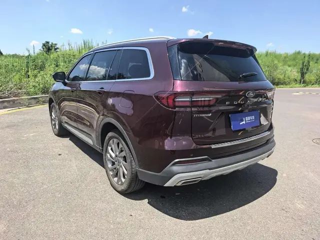 FORD EQUATOR 6-SEATER PREMIUM MODEL 2022