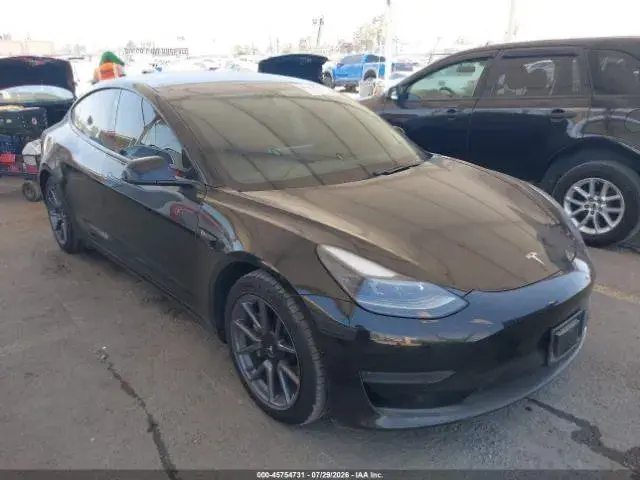 TESLA MODEL 3 STANDARD RANGE 2021