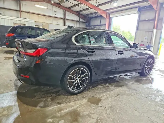 BMW 330XI - 2019