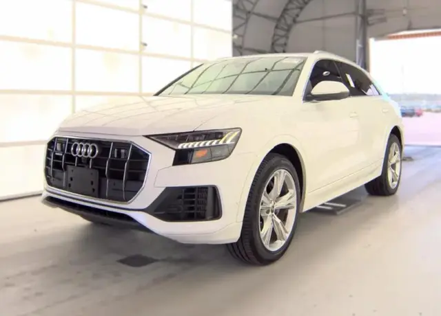 AUDI Q8 PREMIUM 2023