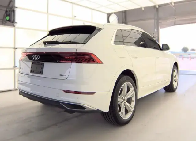 AUDI Q8 PREMIUM 2023