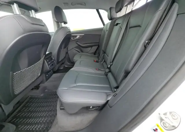 AUDI Q8 PREMIUM 2023